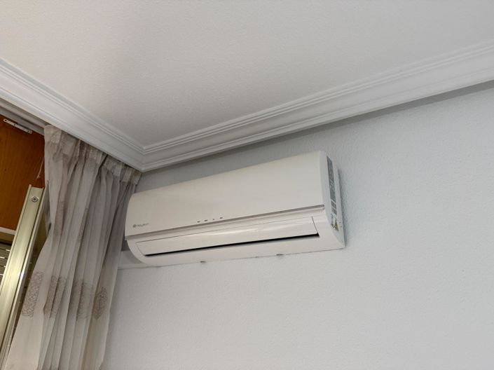 Image No.47-4 Bed Flat for sale