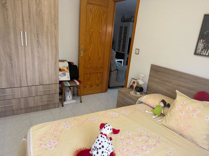 Image No.6-4 Bed Flat for sale