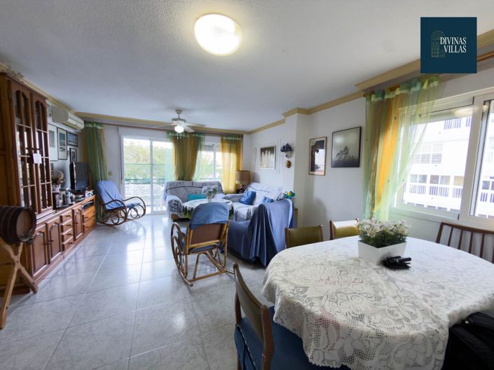 Image No.11-4 Bed Flat for sale