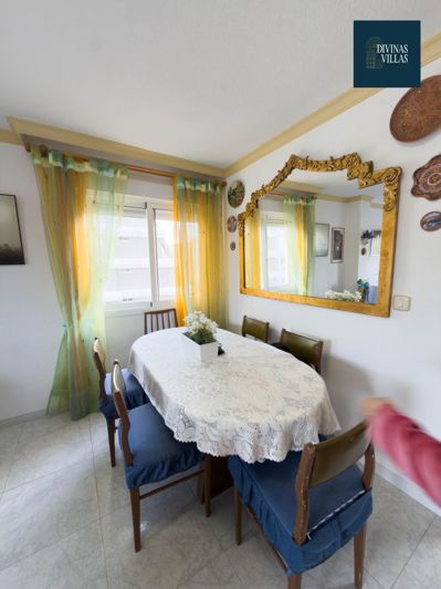 Image No.13-4 Bed Flat for sale