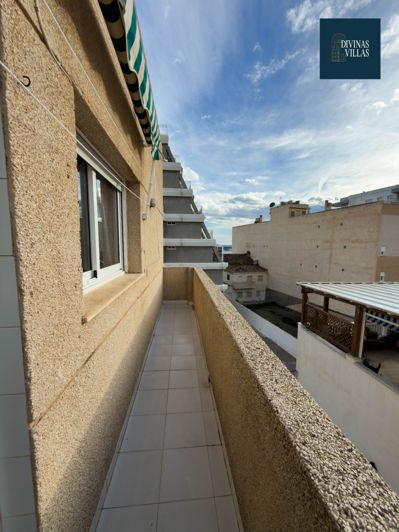 Image No.14-4 Bed Flat for sale