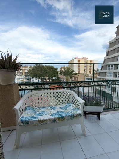 Image No.21-4 Bed Flat for sale