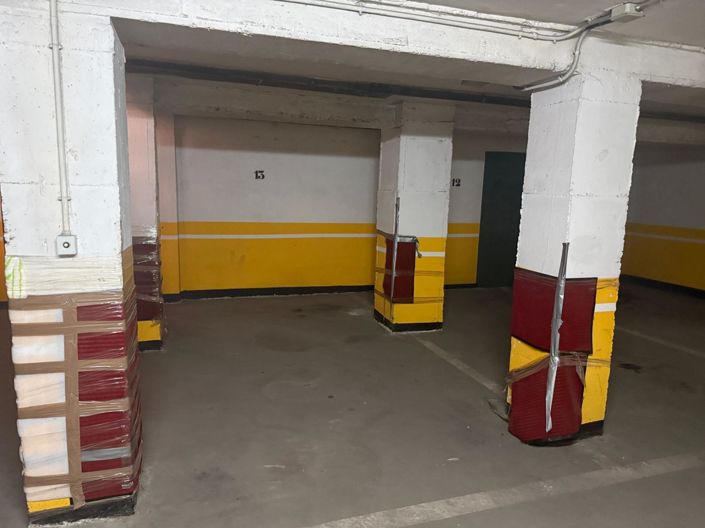 Image No.45-4 Bed Flat for sale