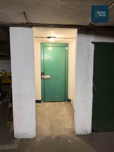 Image No.46-4 Bed Flat for sale