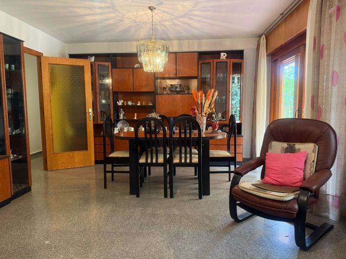 Image No.31-3 Bed Flat for sale