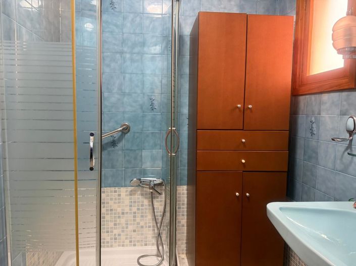 Image No.34-3 Bed Flat for sale