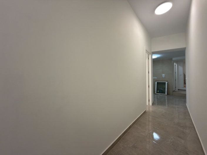Image No.33-2 Bed House for sale