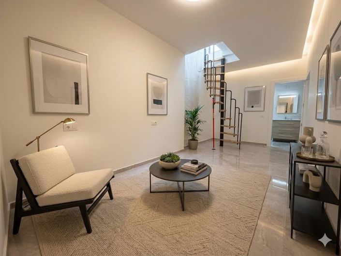 Image No.4-2 Bed House for sale