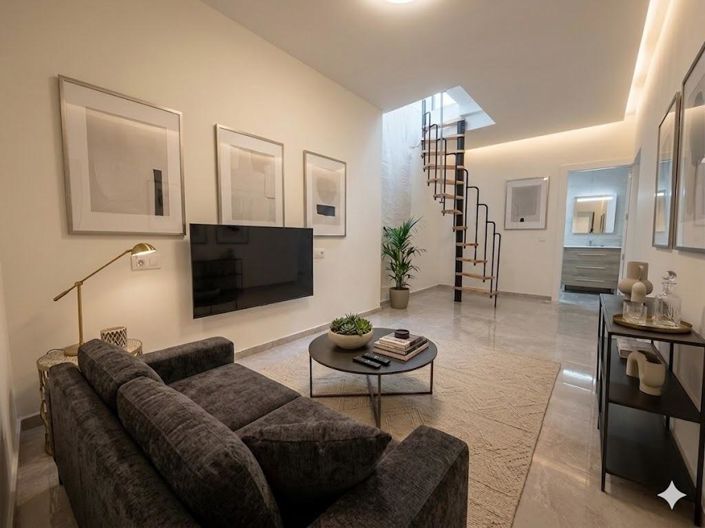 Image No.5-2 Bed House for sale