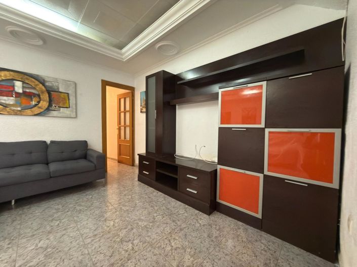 Image No.17-4 Bed Flat for sale