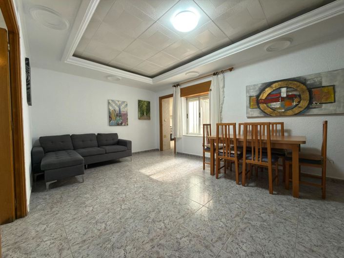 Image No.41-4 Bed Flat for sale