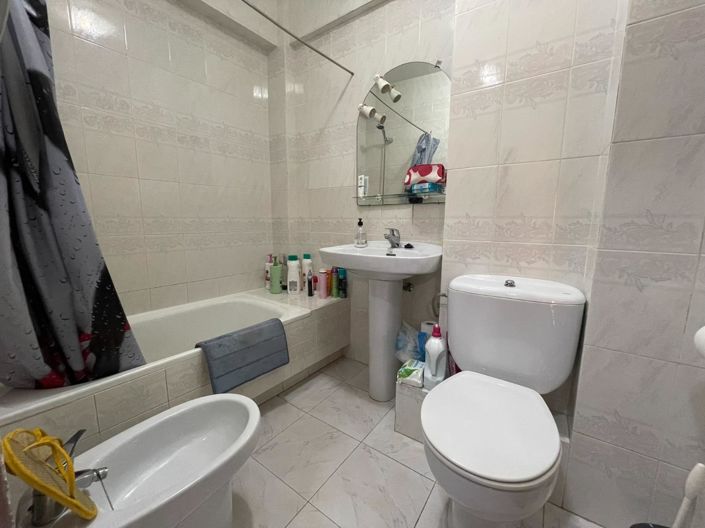 Image No.21-2 Bed Flat for sale