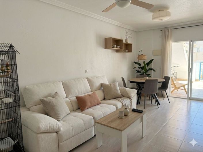 Image No.10-3 Bed Property for sale