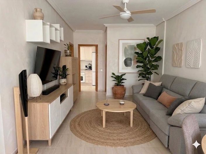 Image No.7-3 Bed Property for sale