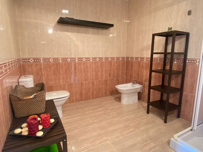 Image No.31-2 Bed Apartment for sale