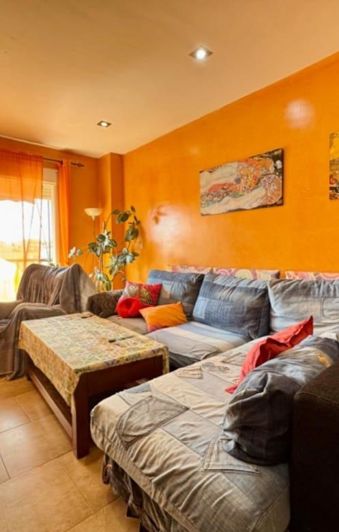 Image No.28-3 Bed Flat for sale