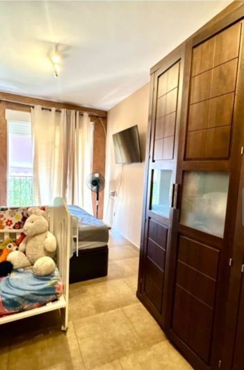 Image No.35-3 Bed Flat for sale