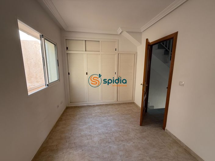 Image No.21-2 Bed Townhouse for sale