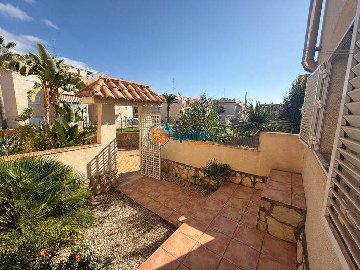 Image No.30-2 Bed Townhouse for sale