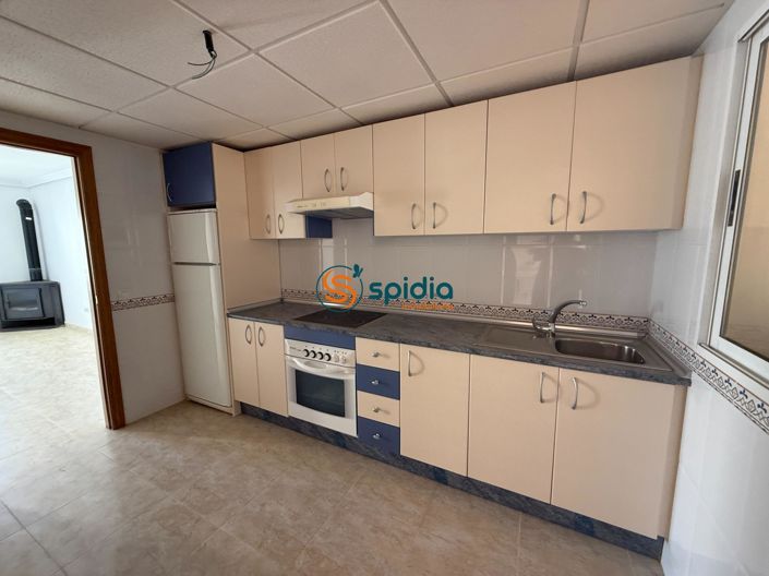 Image No.9-2 Bed Townhouse for sale