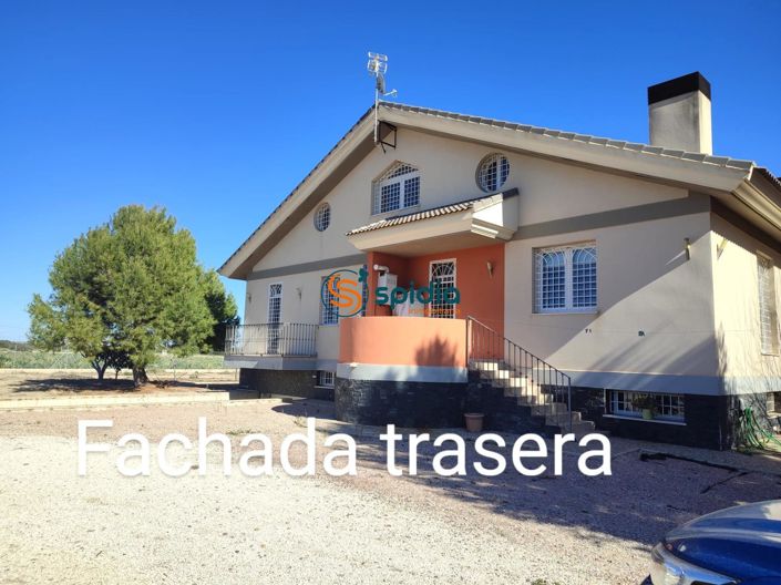 Image No.14-3 Bed Country House for sale