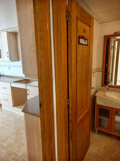 Image No.13-4 Bed Townhouse for sale