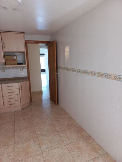 Image No.24-4 Bed Townhouse for sale
