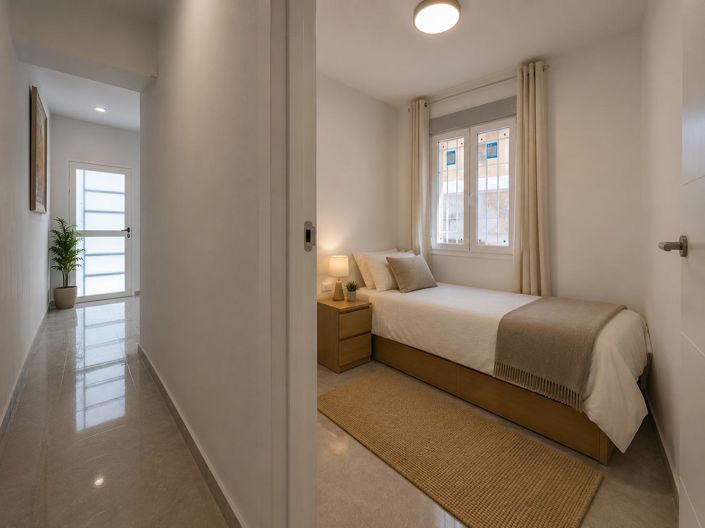 Image No.24-2 Bed House for sale