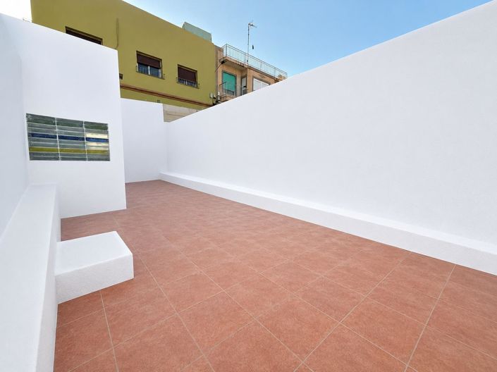 Image No.29-2 Bed House for sale