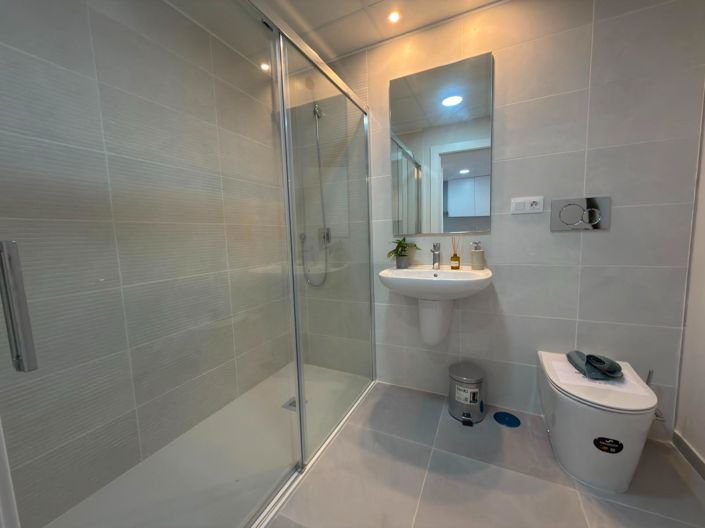 Image No.23-2 Bed Bungalow for sale