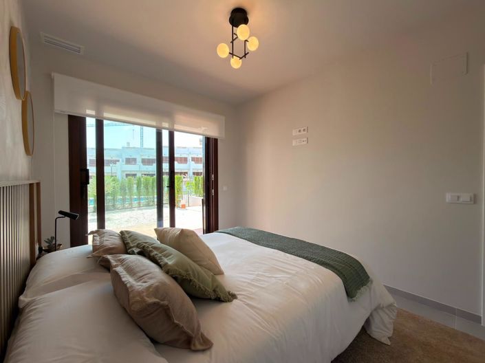 Image No.31-2 Bed Bungalow for sale