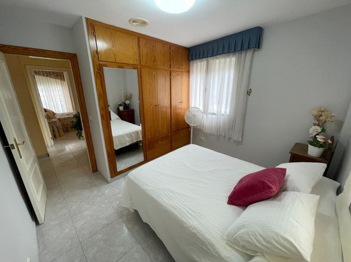 Image No.19-3 Bed Flat for sale