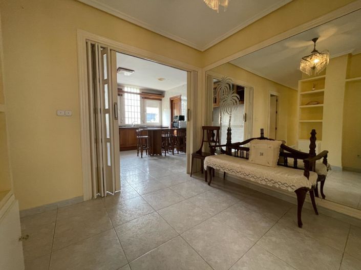 Image No.4-3 Bed Flat for sale