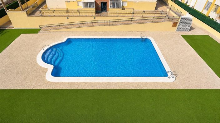 Image No.20-2 Bed Property for sale