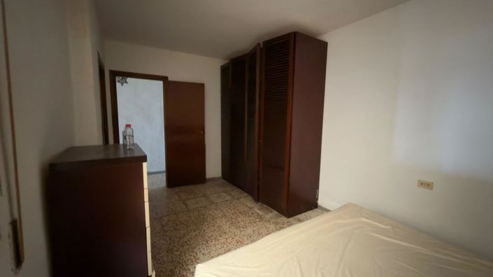 Image No.17-4 Bed Property for sale