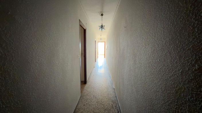 Image No.18-4 Bed Property for sale