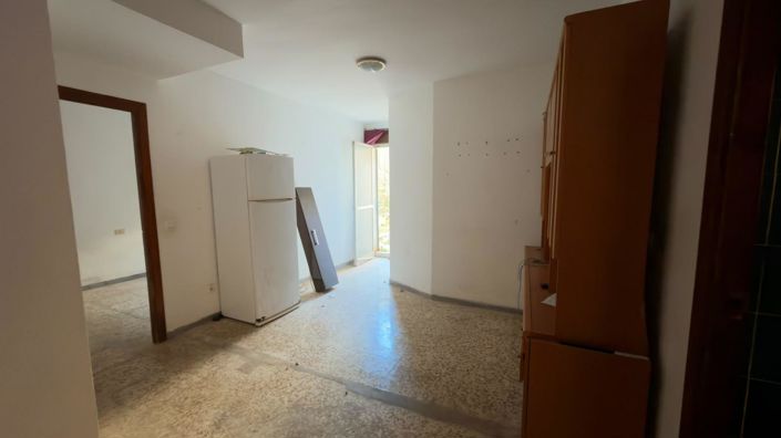Image No.19-4 Bed Property for sale