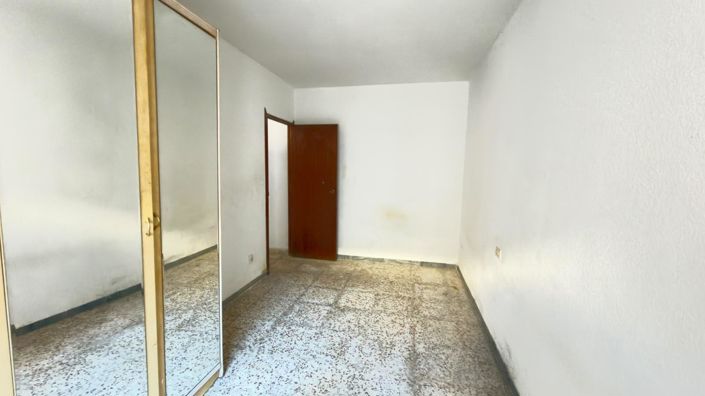 Image No.22-4 Bed Property for sale