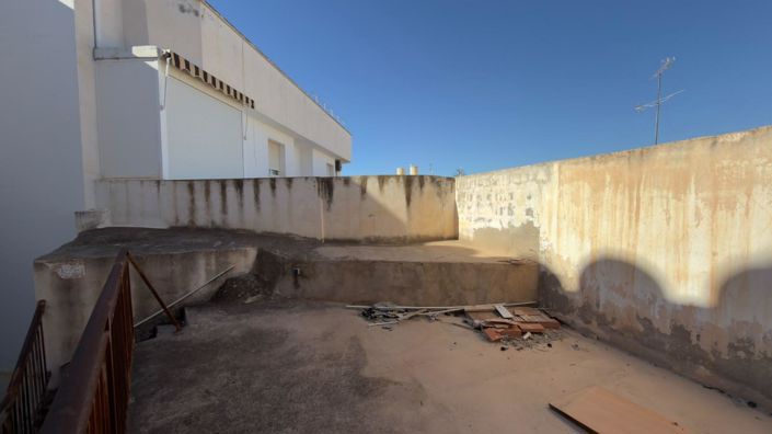 Image No.33-4 Bed Property for sale