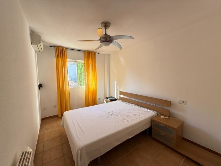 Image No.11-3 Bed Flat for sale