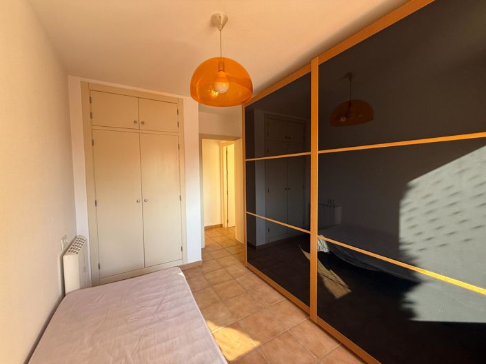 Image No.16-3 Bed Flat for sale