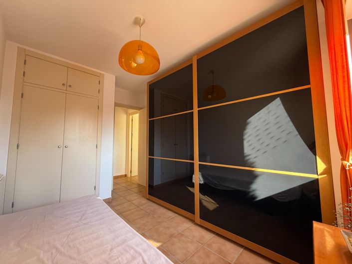 Image No.17-3 Bed Flat for sale