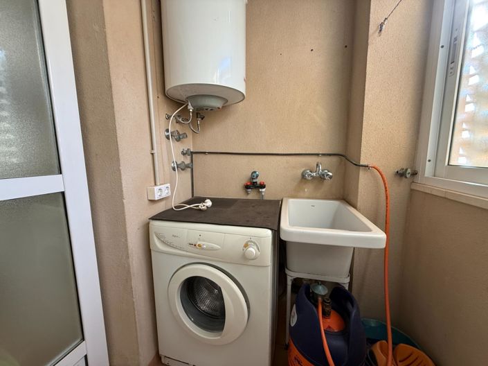 Image No.8-3 Bed Flat for sale