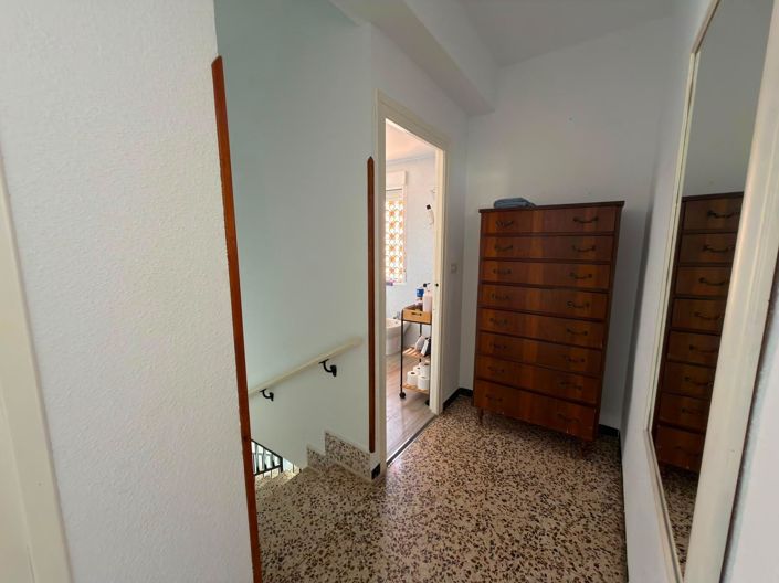 Image No.31-4 Bed Townhouse for sale