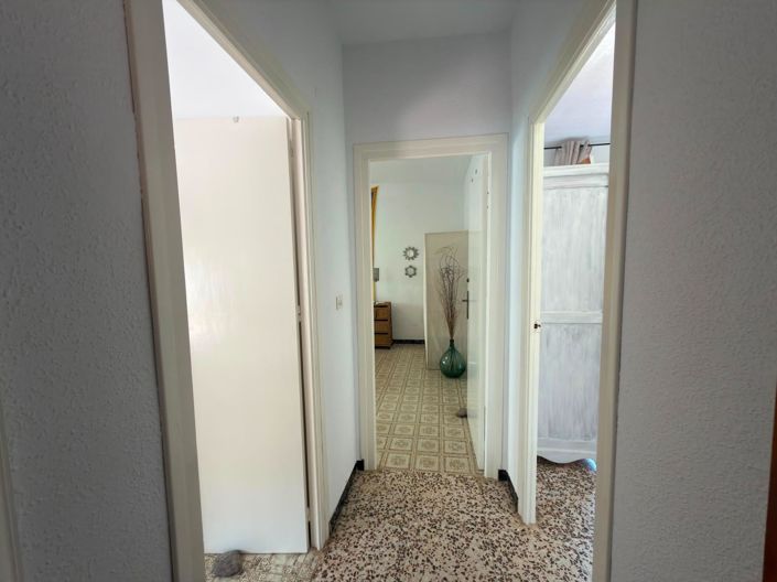 Image No.35-4 Bed Townhouse for sale