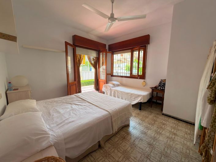 Image No.49-4 Bed Townhouse for sale