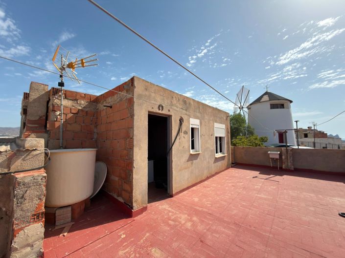 Image No.19-4 Bed Townhouse for sale