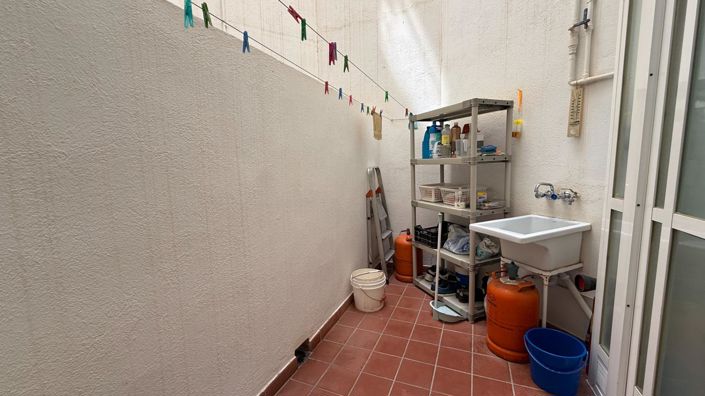 Image No.13-4 Bed Flat for sale