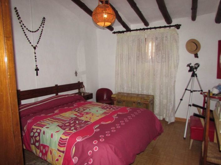 Image No.16-4 Bed Country House for sale