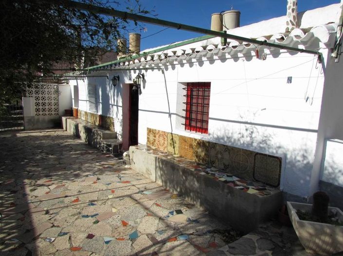 Image No.3-4 Bed Country House for sale